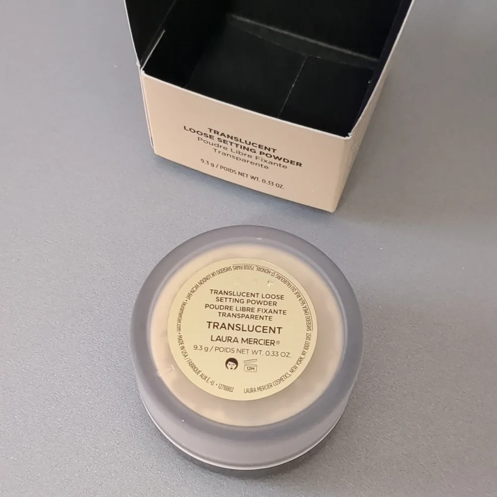 Laura Mercier Translucent Loose Setting Powder